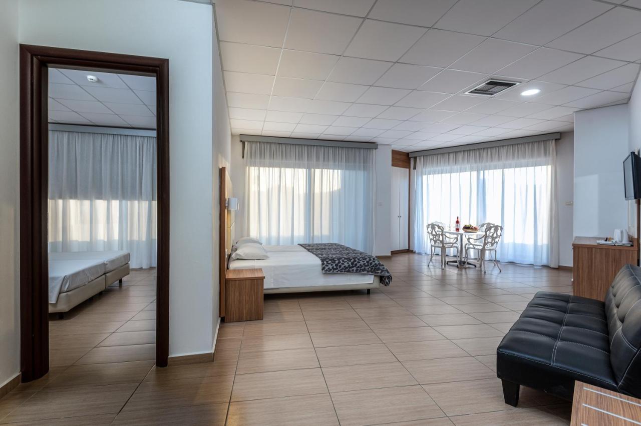 Royal Bay Suites Kefalos  Exterior photo