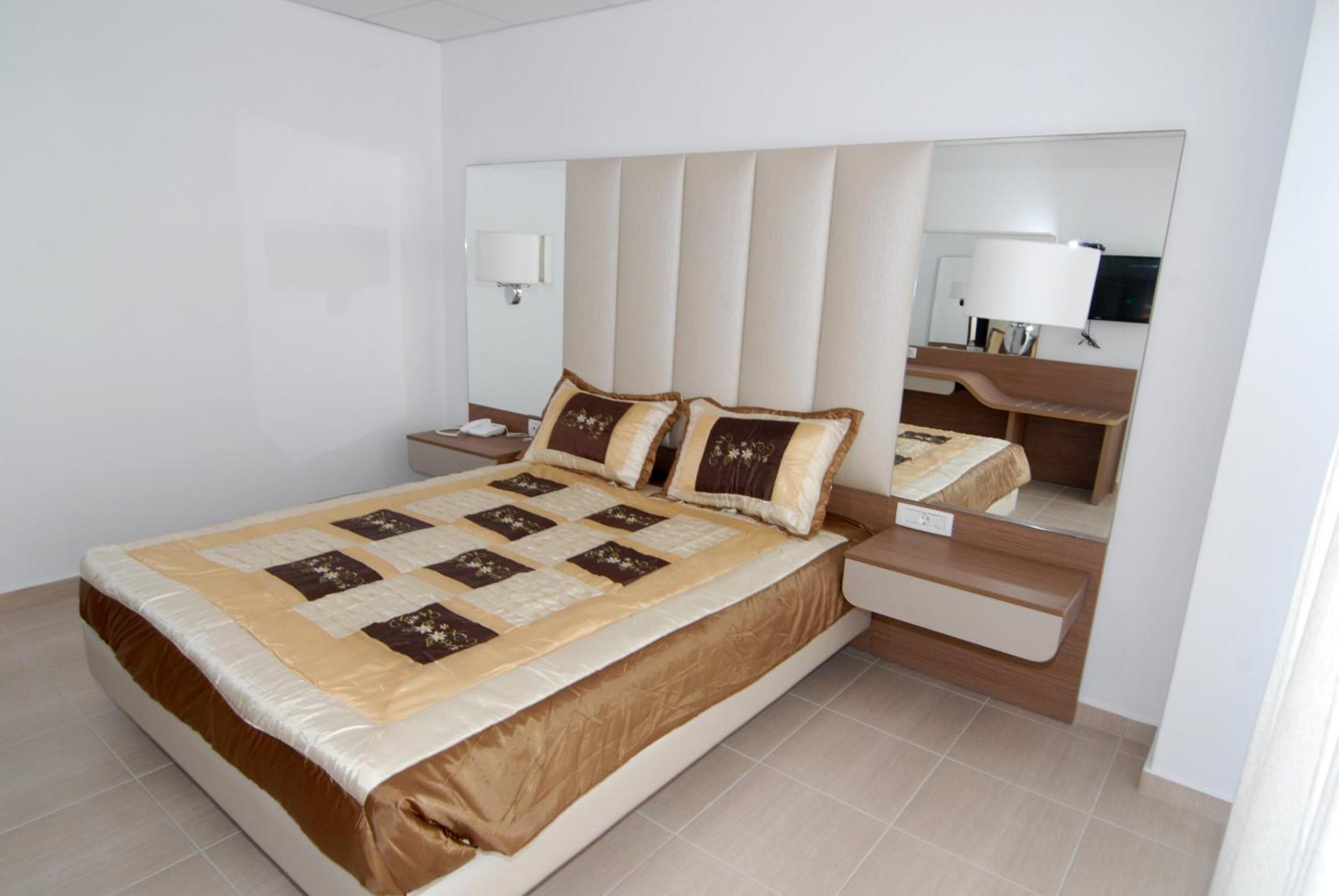 Royal Bay Suites Kefalos  Room photo